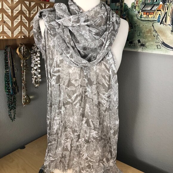 Eddie Bauer Crinkle Gauze Floral Scarf - Picture 1 of 5
